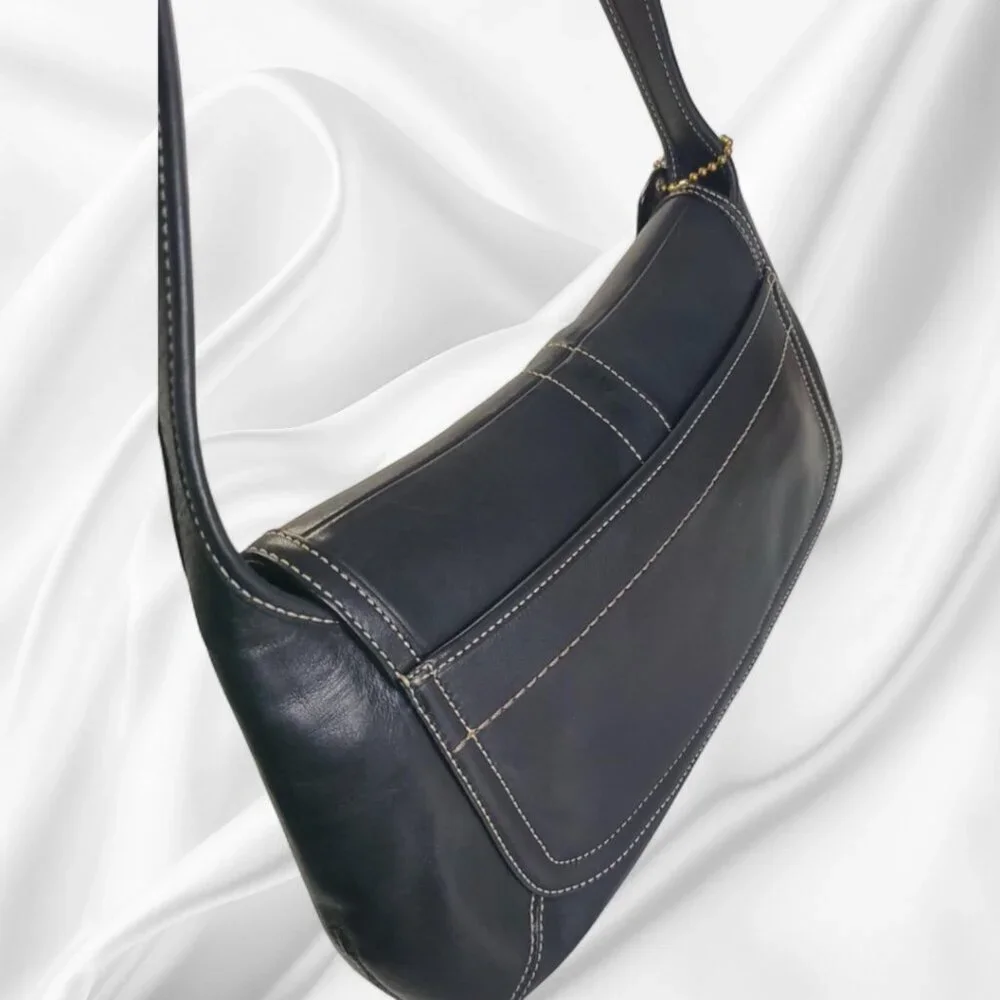 COACH Vintage Ergo Belted Flap Bag in black - Picture 3 of 12